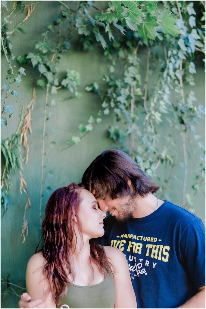 Colour powder engagement